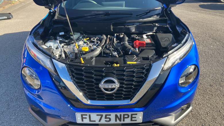 Nissan Juke 1.0 DiG-T Tekna 5dr DCT Petrol Hatchback